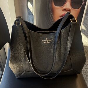 Kate Spade Elegant Black Leather Shoulder Bag